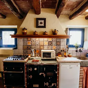 Agroturismo Mas Fullat Cottage, Tarragona, Alforja